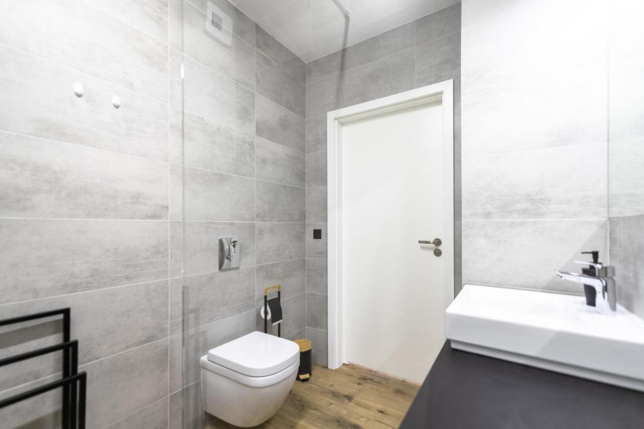 Apartamenty Pod Szyndzielnia Blisko Kolejki I Hali Pod Debowcem - Dream Apart Bielsko-Biala Bagian luar foto